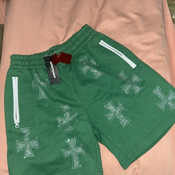 Unknown London green rhinestone shorts - Picture 2 of 4